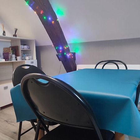 Grand Appartement Chaleureux Mirebeau-sur-Beze Dış mekan fotoğraf